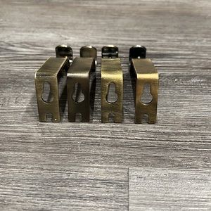 Set Of Four Single Curtain Rod Wall Brackets Antique Brass-Like New!